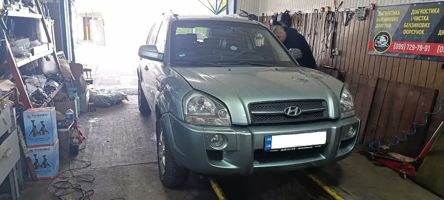Встановлення ГБО на HYUNDAI TUCSON ЗАГАЛЬН ВИГЛЯД ПЕРЕД